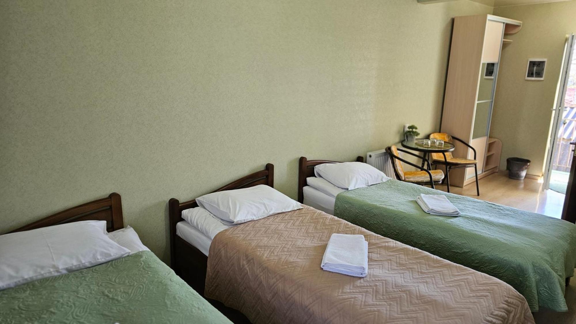Domashniy Hotell Kamenets-Podolsk Eksteriør bilde